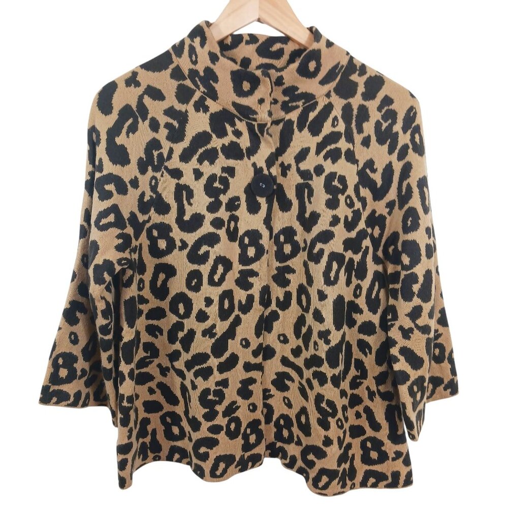 isela, Sweater Jacket, Leopard, Size Medium, Big Button Front Closure (snaps)